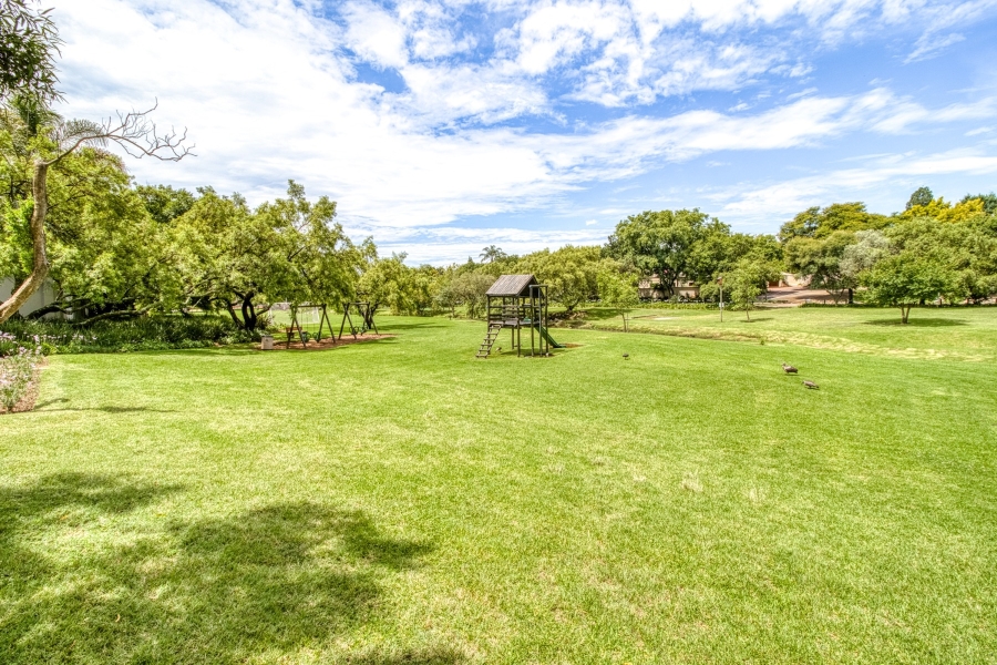 6 Bedroom Property for Sale in Fourways Gardens Gauteng