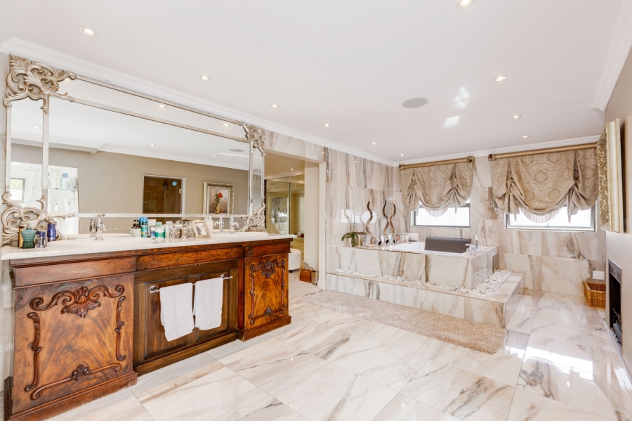 6 Bedroom Property for Sale in Dainfern Golf Estate Gauteng