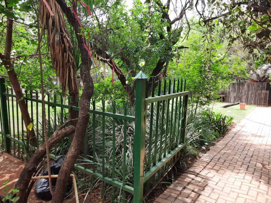 Commercial Property for Sale in Kameeldrift East Gauteng