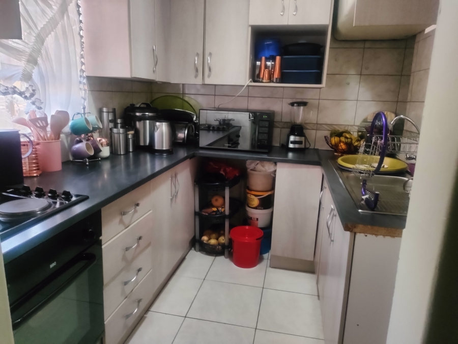 2 Bedroom Property for Sale in Silverton Gauteng