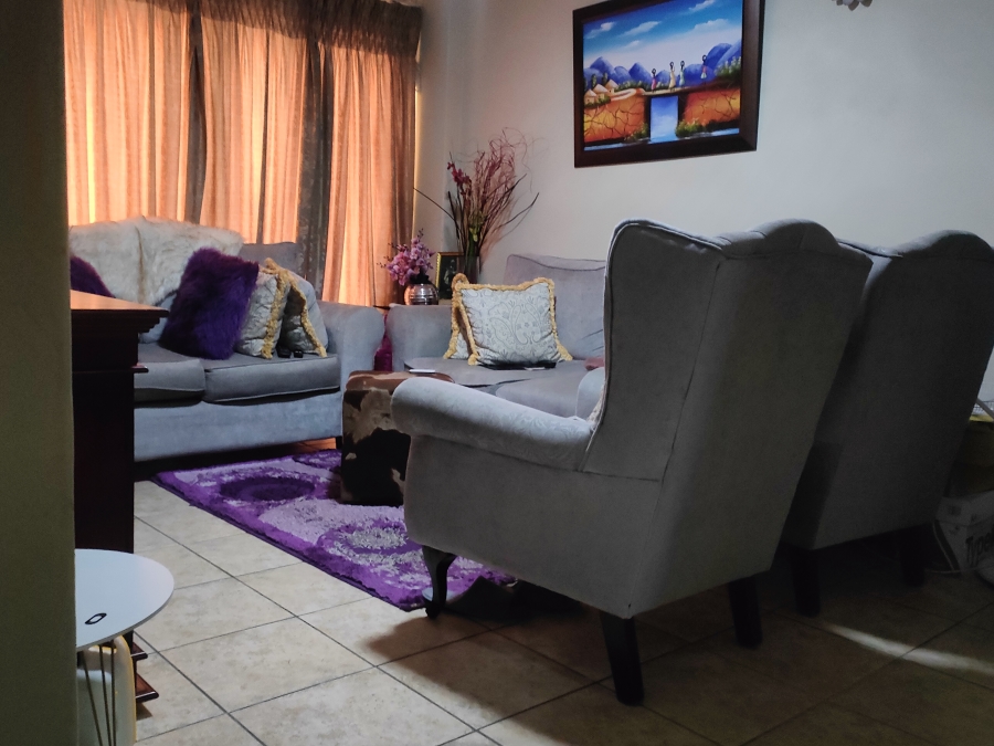 2 Bedroom Property for Sale in Silverton Gauteng