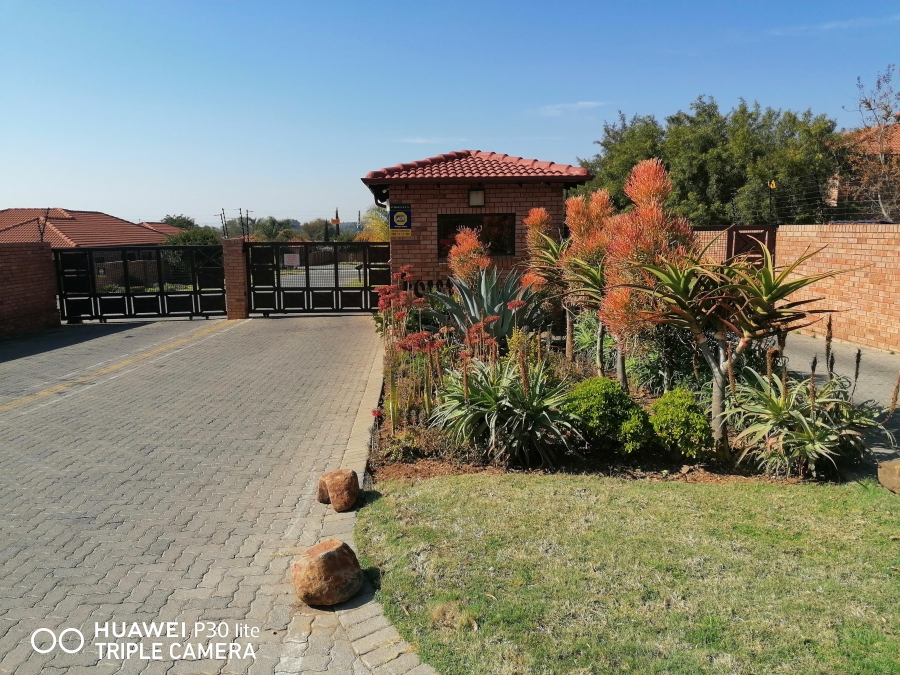 To Let 3 Bedroom Property for Rent in Willow Park Manor Gauteng