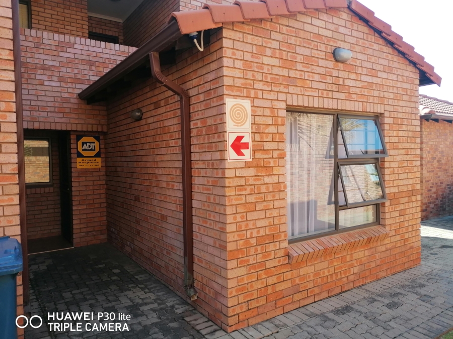 To Let 3 Bedroom Property for Rent in Willow Park Manor Gauteng