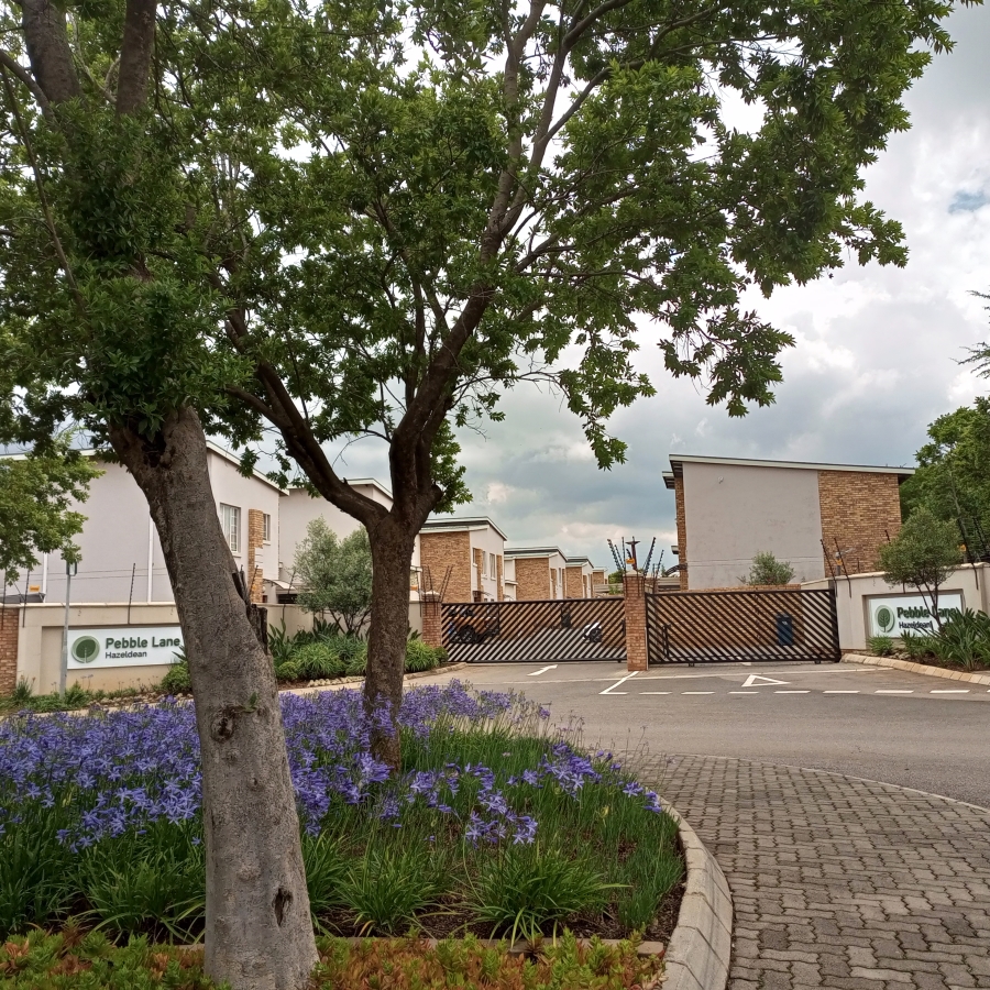 To Let 3 Bedroom Property for Rent in Oukraal Estate Gauteng