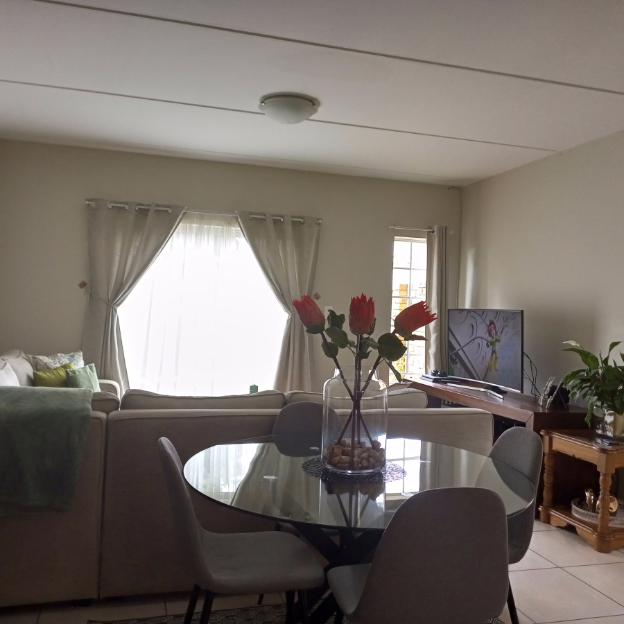 To Let 3 Bedroom Property for Rent in Oukraal Estate Gauteng