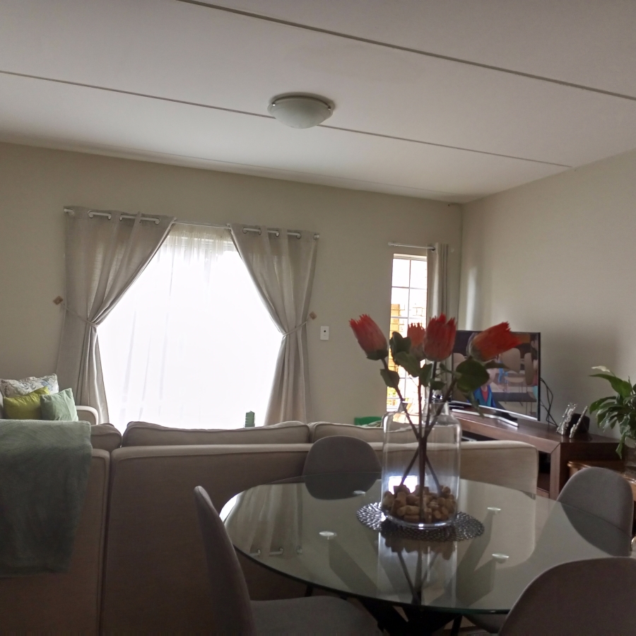 To Let 3 Bedroom Property for Rent in Oukraal Estate Gauteng