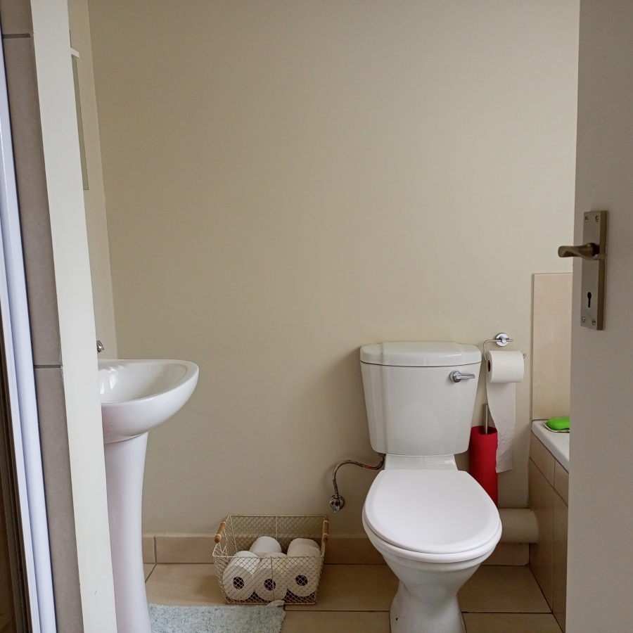 To Let 3 Bedroom Property for Rent in Oukraal Estate Gauteng