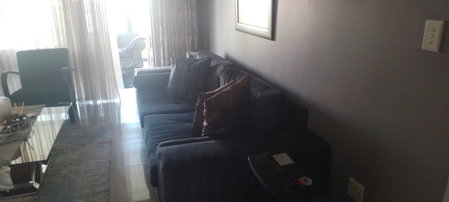 4 Bedroom Property for Sale in Helderwyk Gauteng