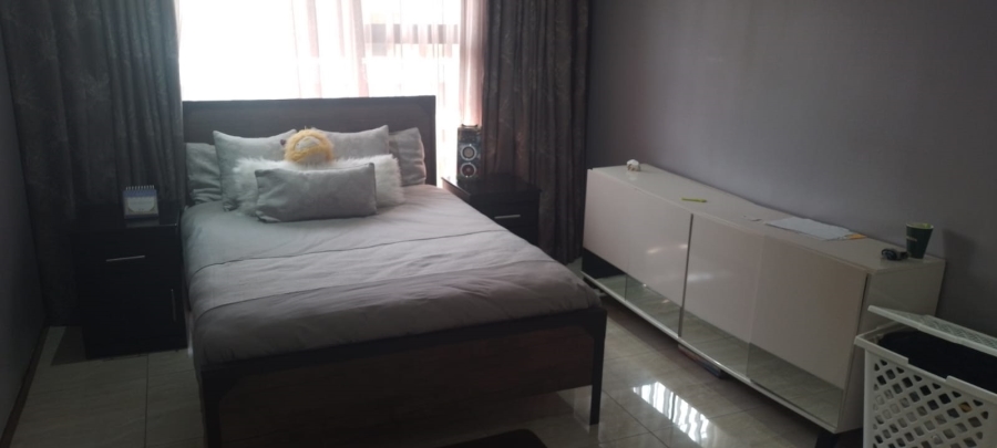 4 Bedroom Property for Sale in Helderwyk Gauteng