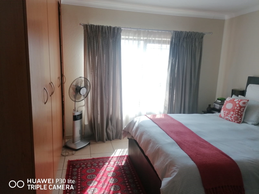 2 Bedroom Property for Sale in Willow Park Manor Gauteng