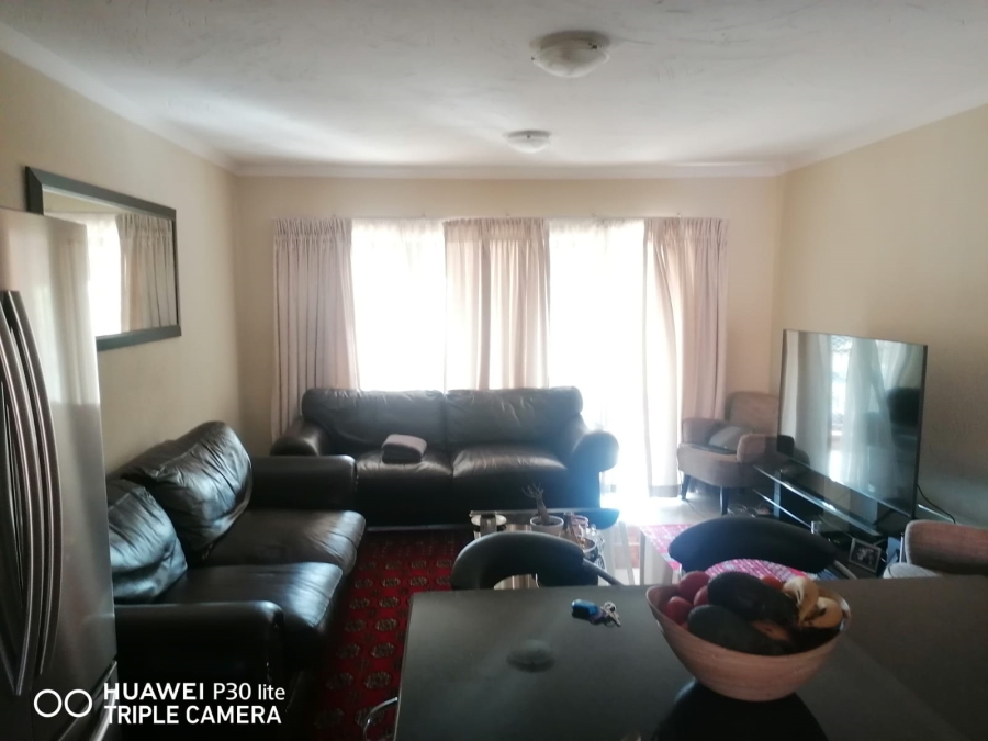 2 Bedroom Property for Sale in Willow Park Manor Gauteng