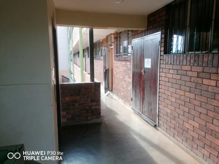 2 Bedroom Property for Sale in Silverton Gauteng