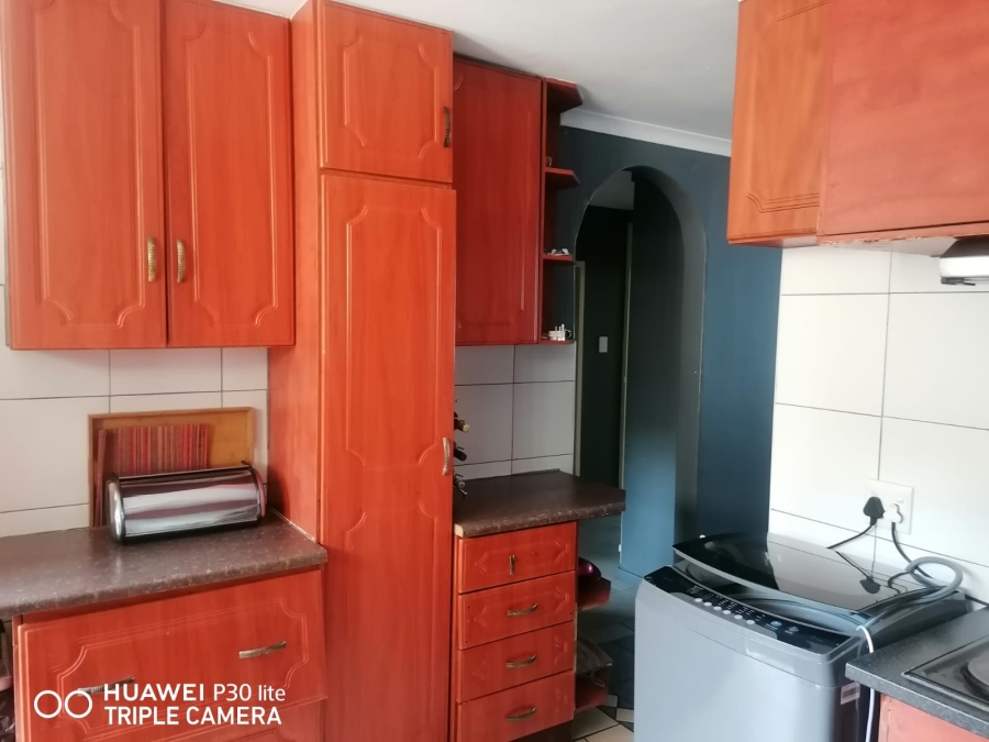 2 Bedroom Property for Sale in Silverton Gauteng