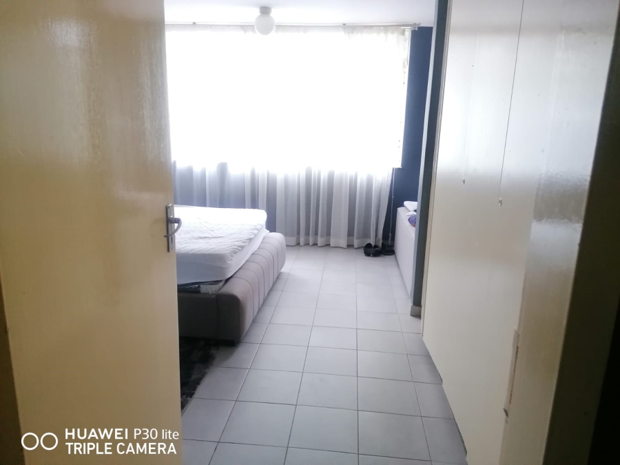 2 Bedroom Property for Sale in Silverton Gauteng