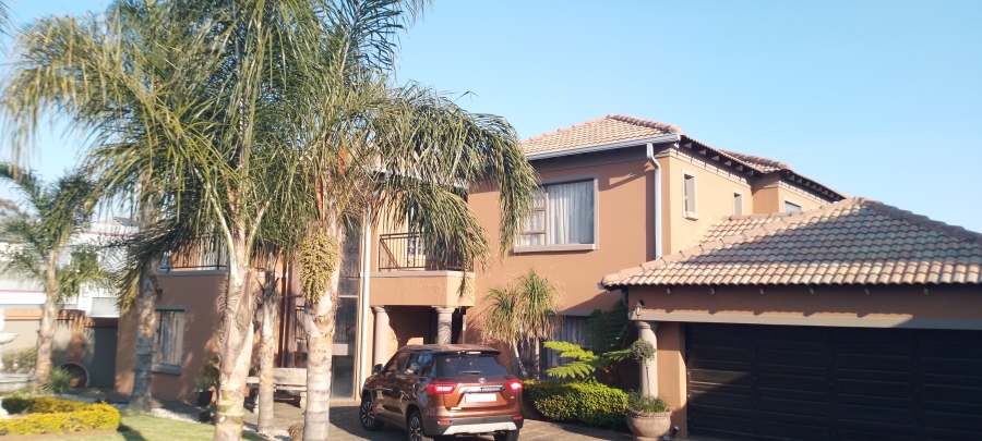 4 Bedroom Property for Sale in Helderwyk Gauteng