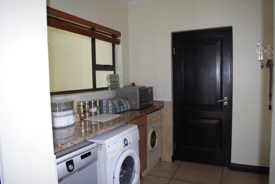 6 Bedroom Property for Sale in Sunward Park Gauteng