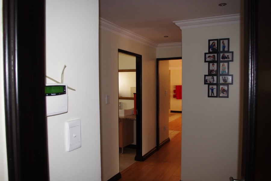 6 Bedroom Property for Sale in Sunward Park Gauteng