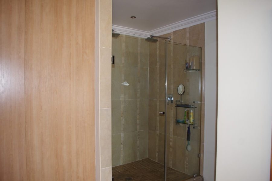 6 Bedroom Property for Sale in Sunward Park Gauteng