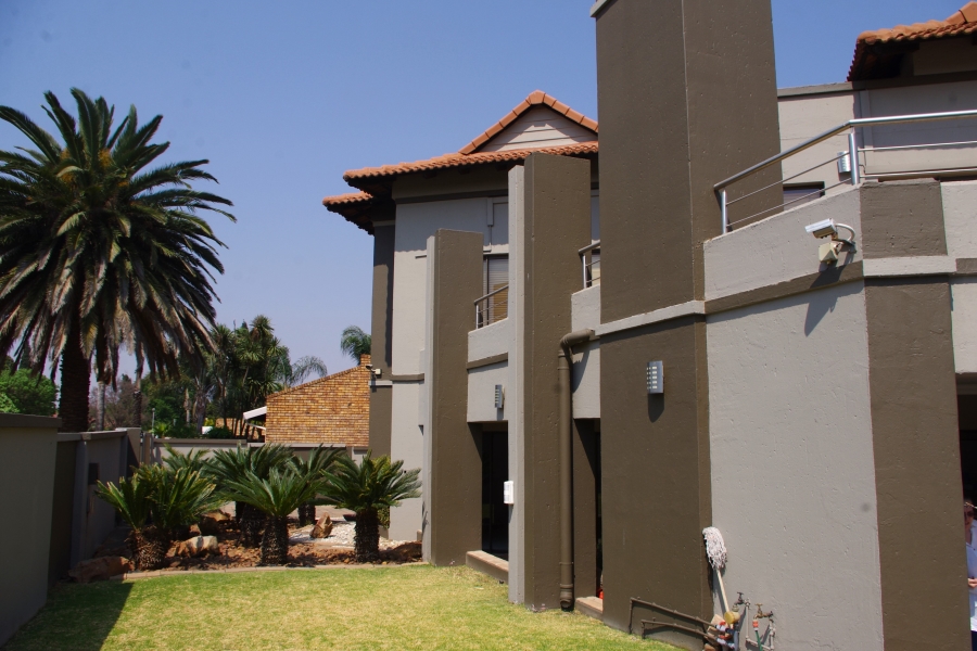 6 Bedroom Property for Sale in Sunward Park Gauteng