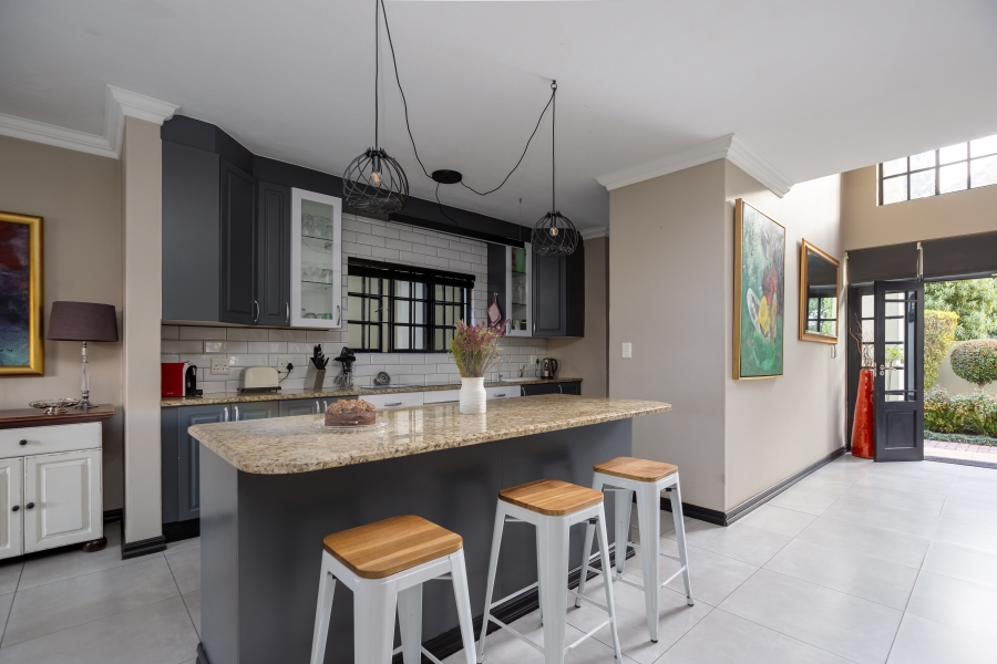 4 Bedroom Property for Sale in Lonehill Gauteng