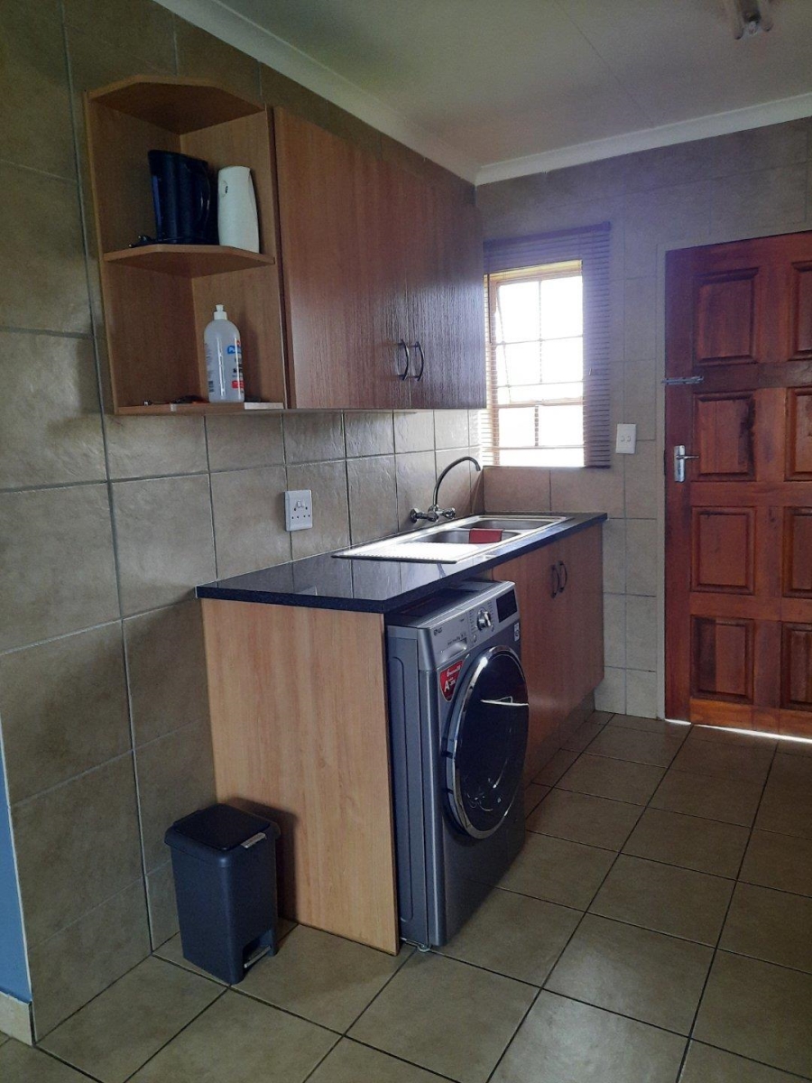 3 Bedroom Property for Sale in Thatch Hill Estate Gauteng