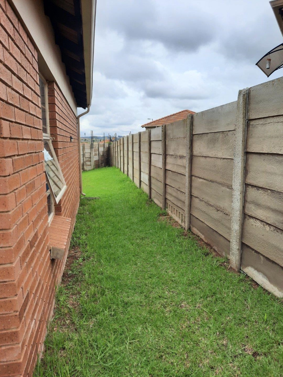 3 Bedroom Property for Sale in Thatch Hill Estate Gauteng