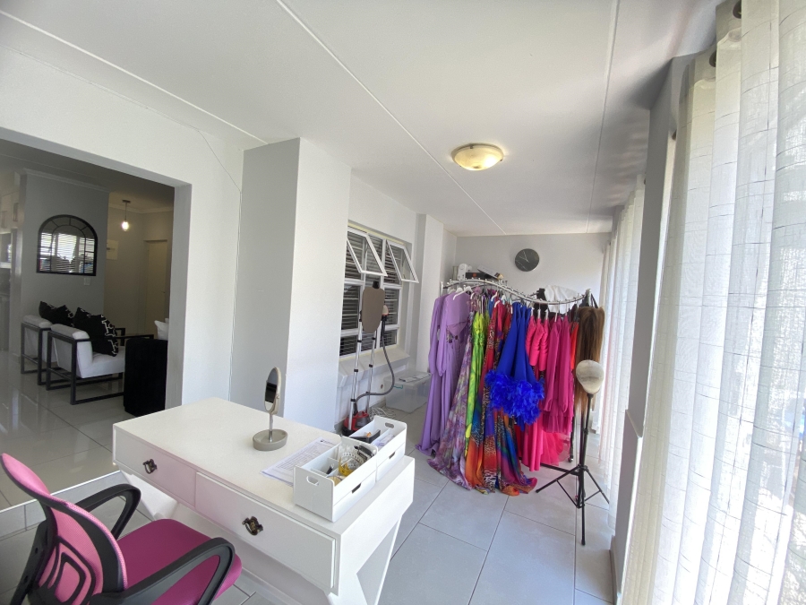 2 Bedroom Property for Sale in Lonehill Gauteng
