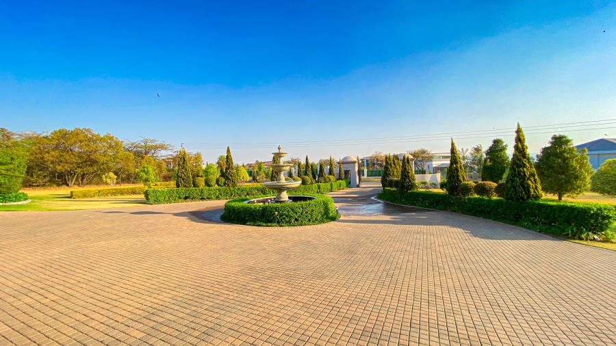 7 Bedroom Property for Sale in Saddlebrook Estate Gauteng