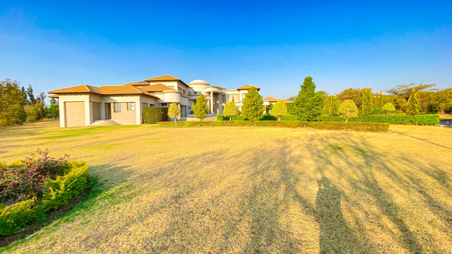 7 Bedroom Property for Sale in Saddlebrook Estate Gauteng