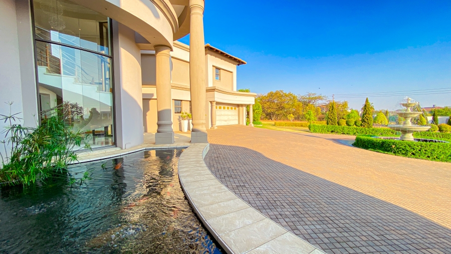 7 Bedroom Property for Sale in Saddlebrook Estate Gauteng