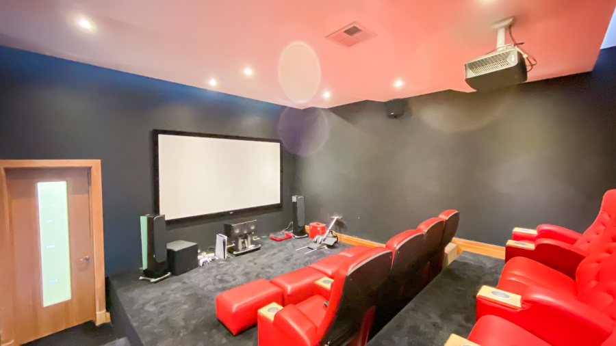 7 Bedroom Property for Sale in Saddlebrook Estate Gauteng