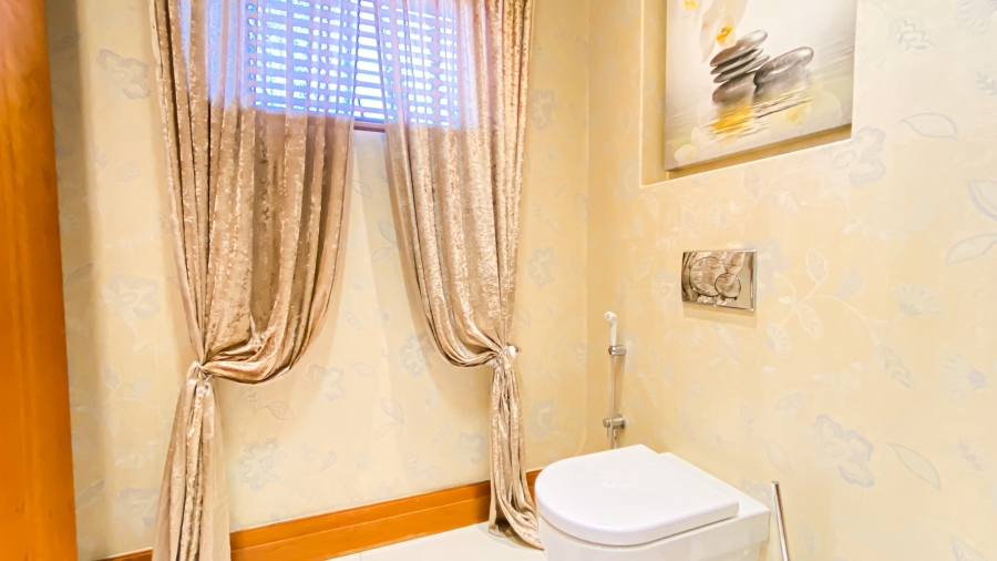 7 Bedroom Property for Sale in Saddlebrook Estate Gauteng