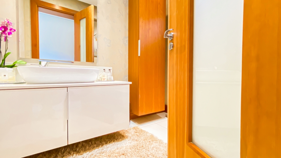 7 Bedroom Property for Sale in Saddlebrook Estate Gauteng