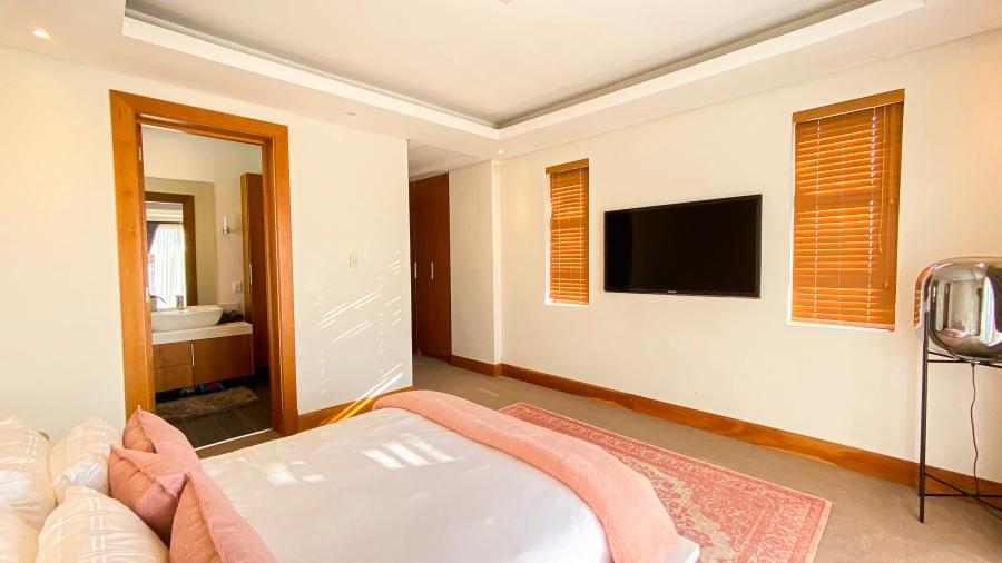 7 Bedroom Property for Sale in Saddlebrook Estate Gauteng