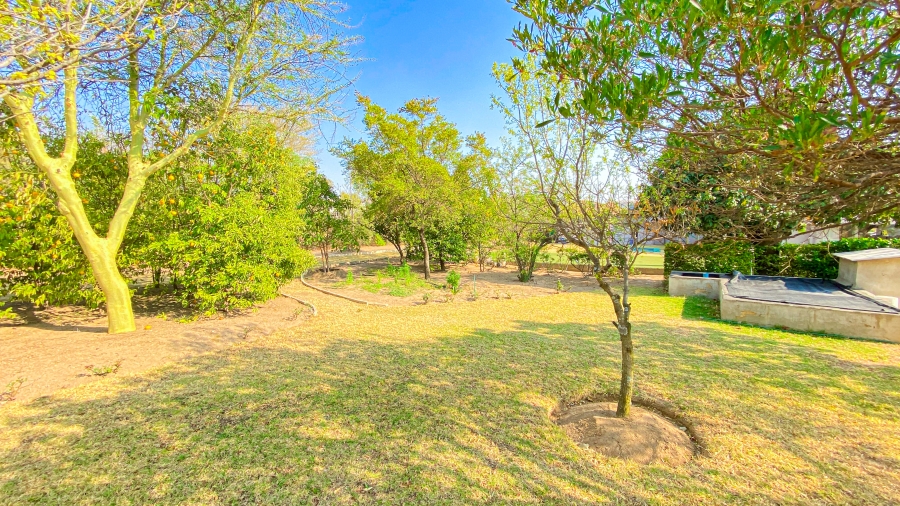 7 Bedroom Property for Sale in Saddlebrook Estate Gauteng