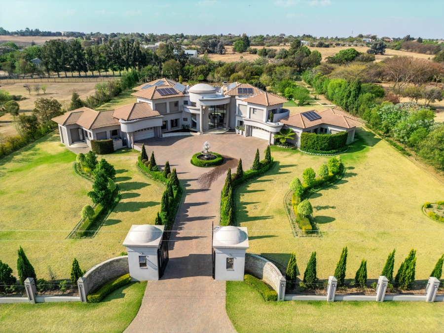 7 Bedroom Property for Sale in Saddlebrook Estate Gauteng