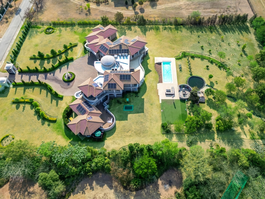 7 Bedroom Property for Sale in Saddlebrook Estate Gauteng
