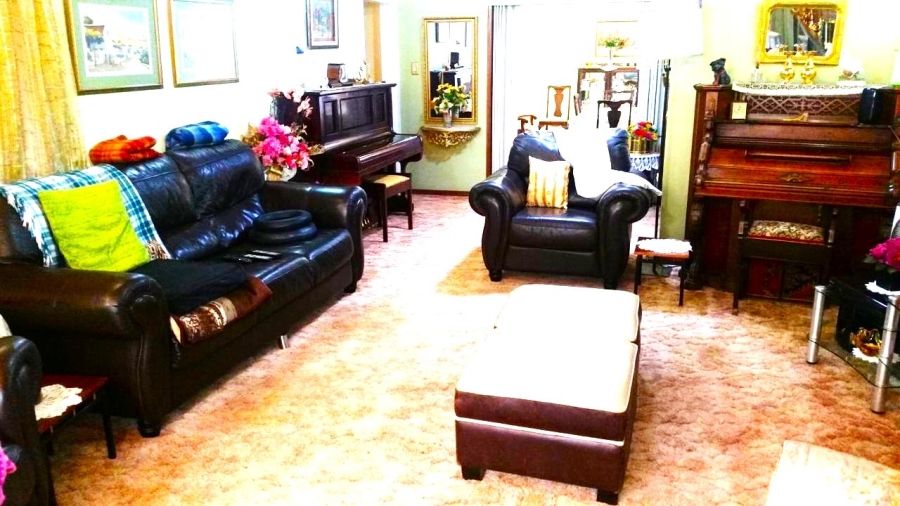 4 Bedroom Property for Sale in Kenleaf Gauteng