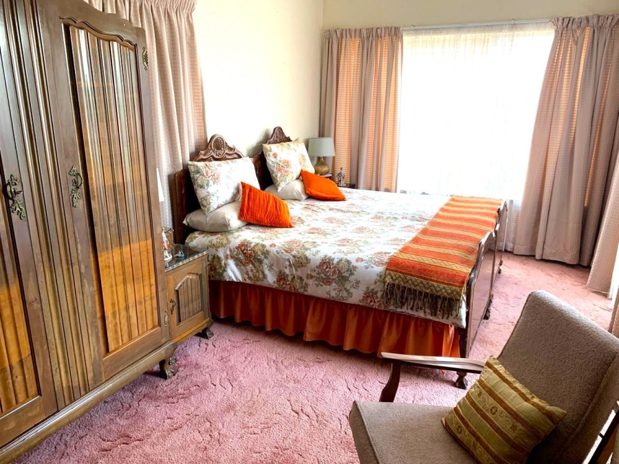 4 Bedroom Property for Sale in Kenleaf Gauteng