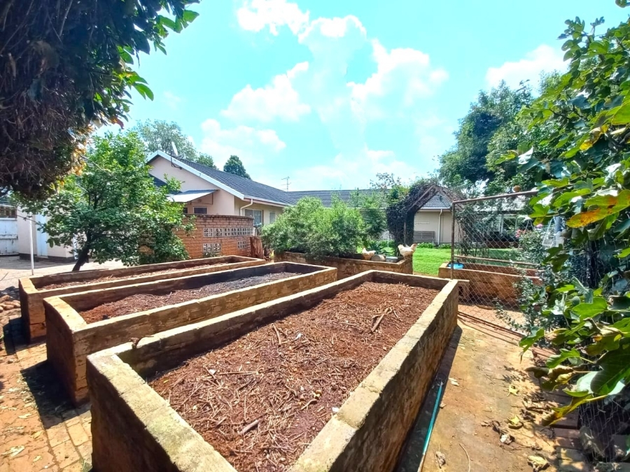 4 Bedroom Property for Sale in Kenleaf Gauteng