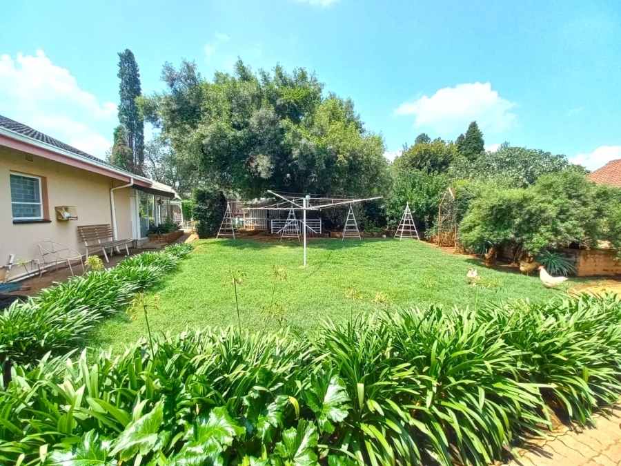 4 Bedroom Property for Sale in Kenleaf Gauteng