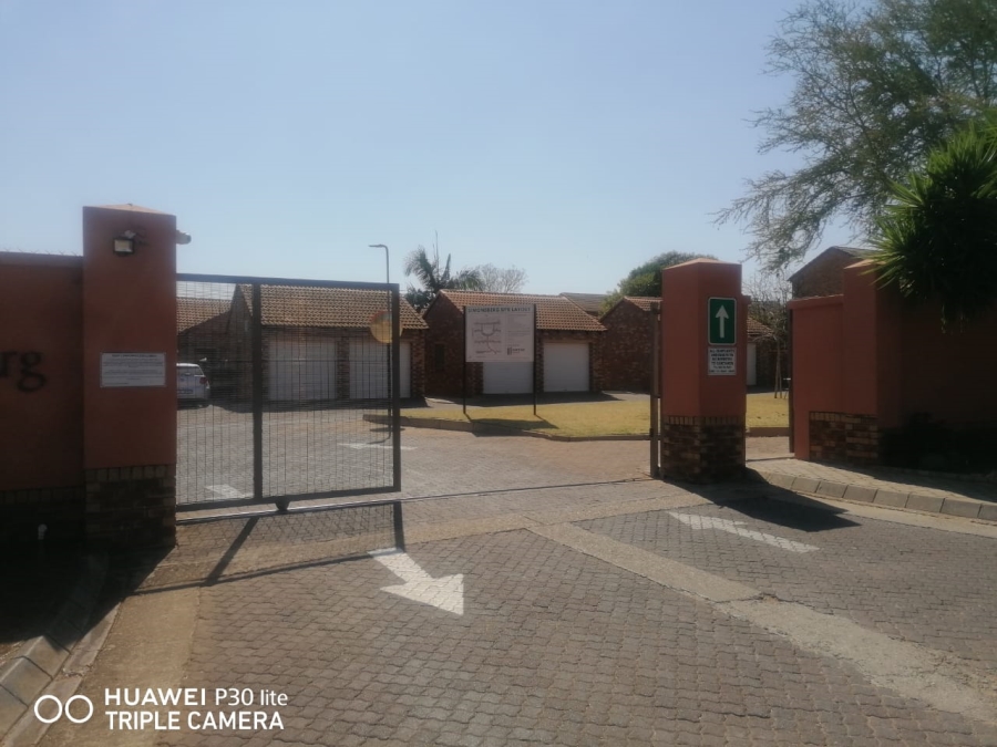 2 Bedroom Property for Sale in Equestria Gauteng