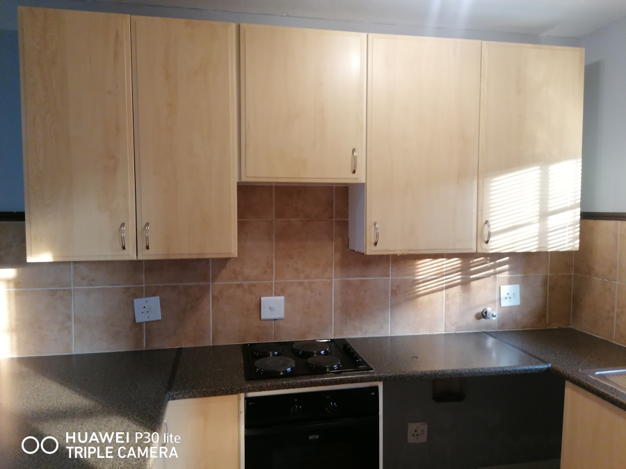 2 Bedroom Property for Sale in Equestria Gauteng