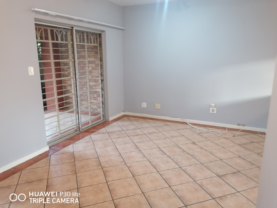 2 Bedroom Property for Sale in Equestria Gauteng