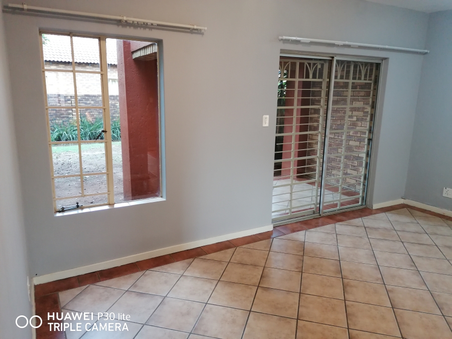 2 Bedroom Property for Sale in Equestria Gauteng