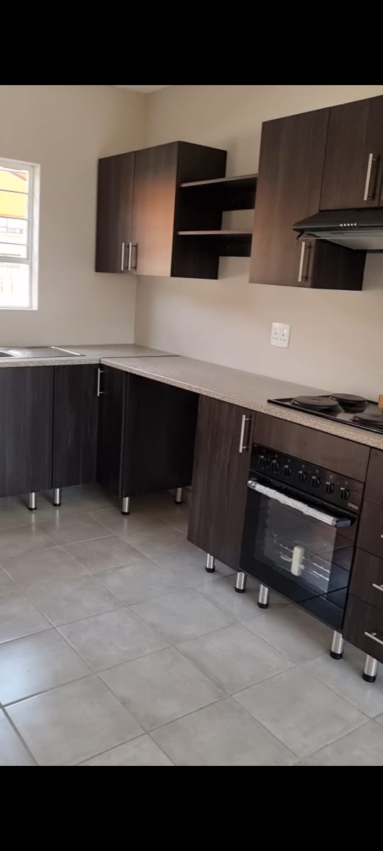 2 Bedroom Property for Sale in Crystal Park Gauteng