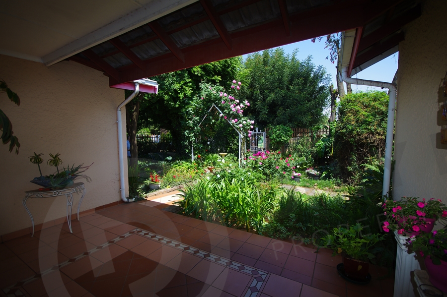 4 Bedroom Property for Sale in Kenleaf Gauteng