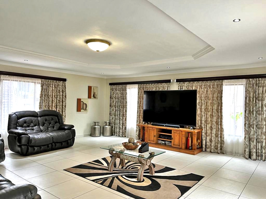 3 Bedroom Property for Sale in Sonneveld Gauteng