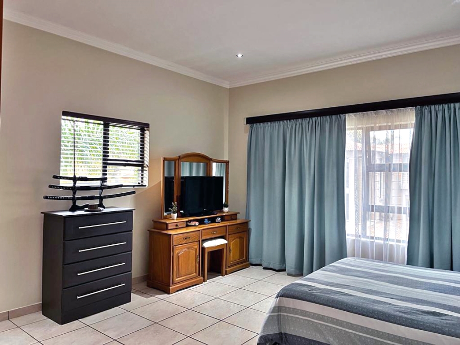 3 Bedroom Property for Sale in Sonneveld Gauteng
