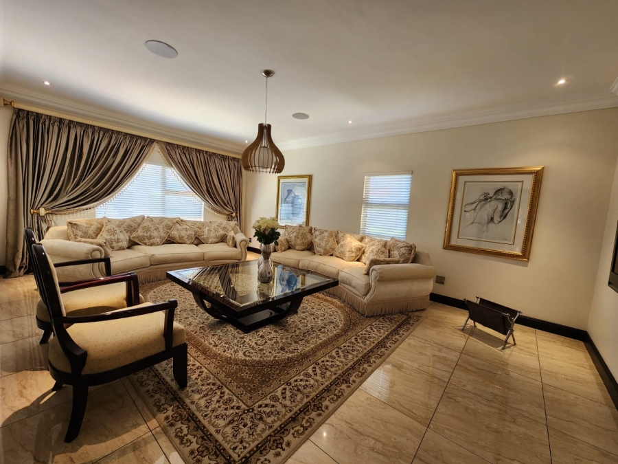 6 Bedroom Property for Sale in Helderwyk Gauteng